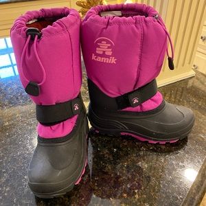 Kamik girls SNOW BOOTS size 3 excellent condition black/pink
